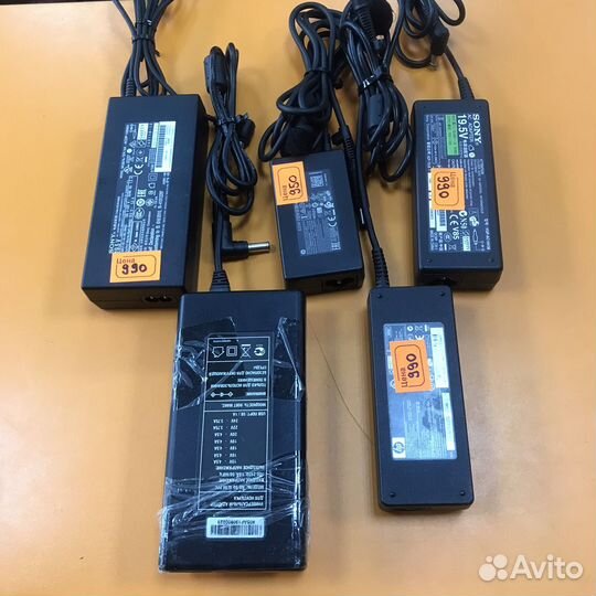 Блоки питания на ноутбуки в ассортименте