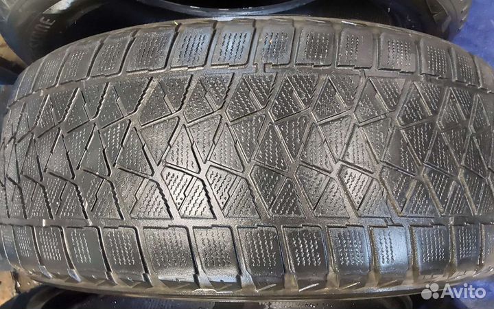 Bridgestone Blizzak DM-V2 275/50 R22 111H