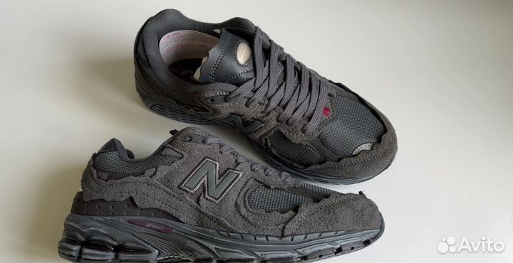 Кроссовки New Balance 2002