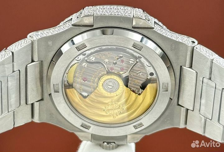 Часы класса супер Patek Philippe 7118/1451G