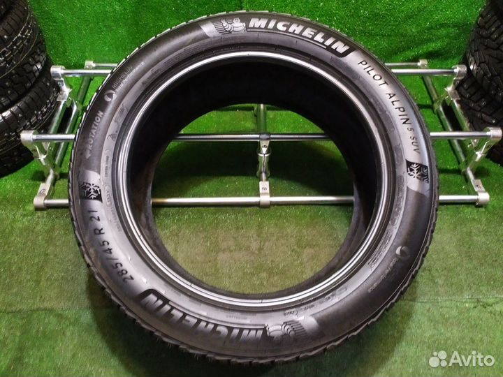 Michelin Pilot Alpin 5 285/45 R21 113V