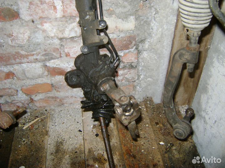 Рулевая рейка с гур Пассат Б3 Б4 Passat B3 B4