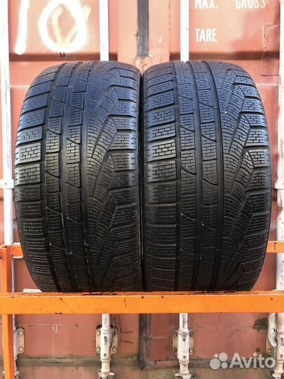 Pirelli Winter Sottozero 210 235/35 R19