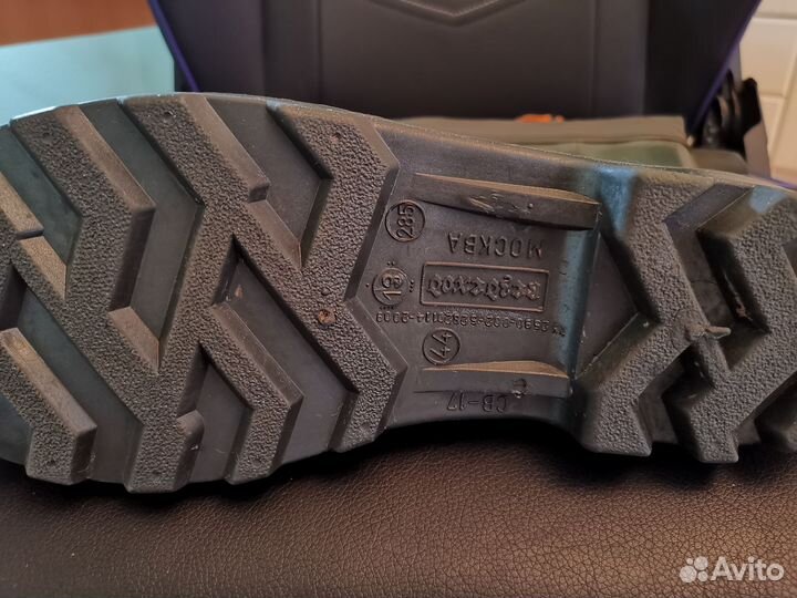 Болотные сапоги