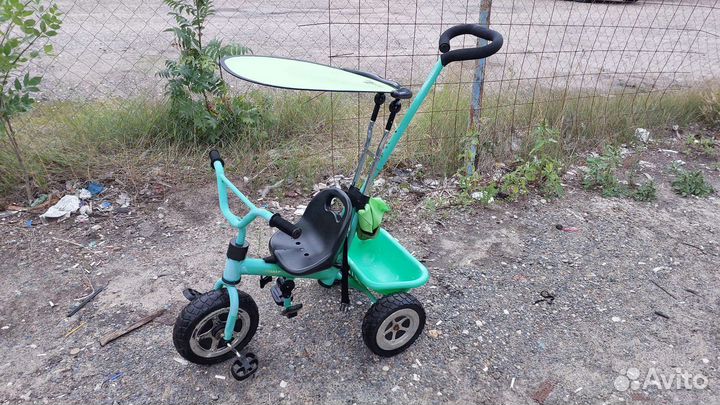 Велосипед детский трех колесный управляемый