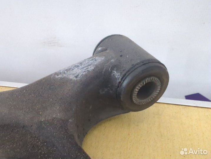 Рычаг подвески нижний передний левый Toyota Sienta