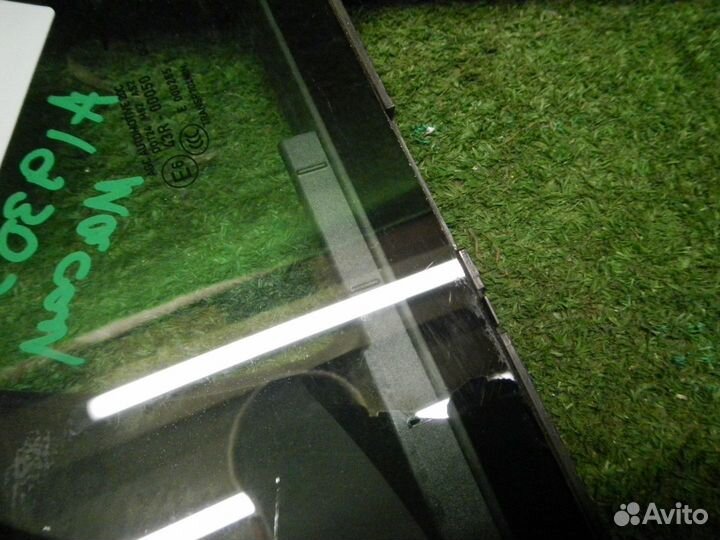 Форточка двери передняя левая Porsche Macan (2014