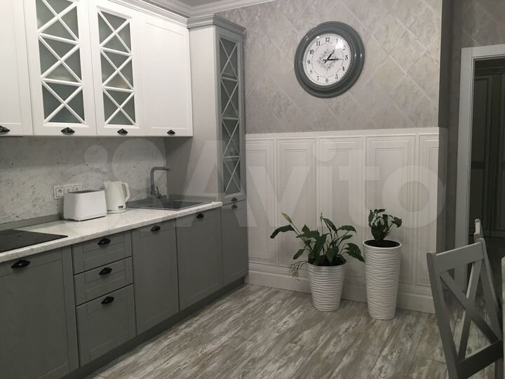 3-к. квартира, 86 м², 8/9 эт.