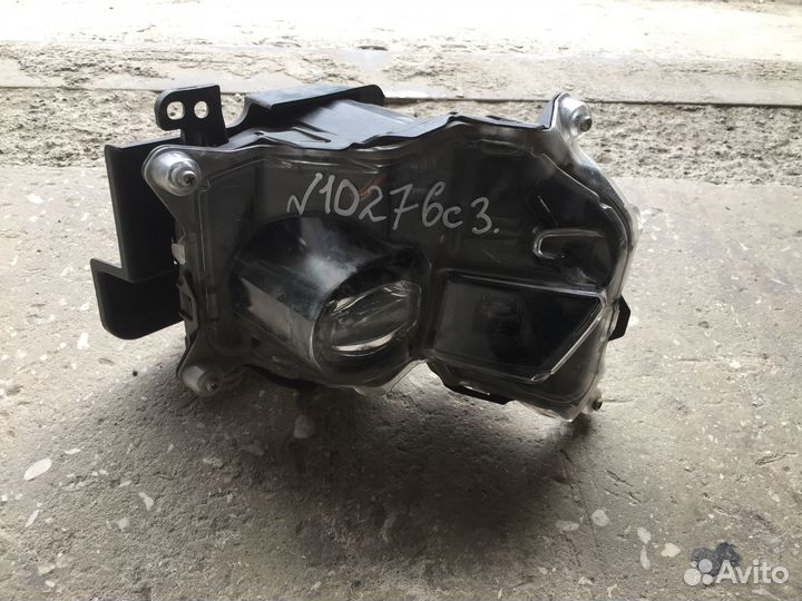 Фара противотуманная правая, Toyota land Cruiser