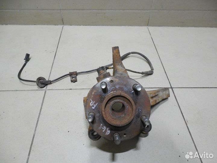 Кулак поворотный передний правый Santa Fe (SM) / S