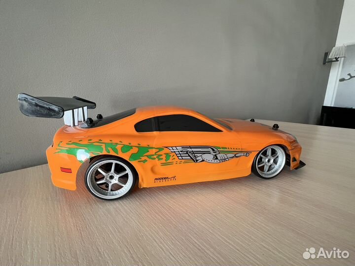 Радиоуправляемая машина Jada Fast & Furious Toyota