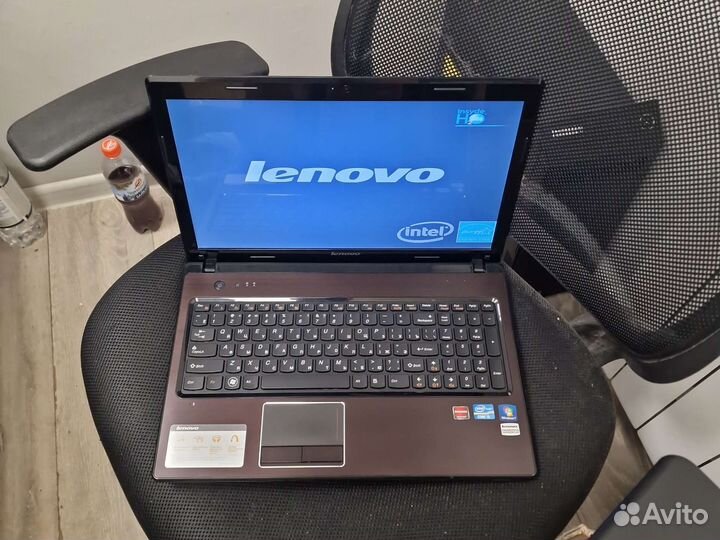 Lenovo g570 15.6/i5/8/ssd/Radeon