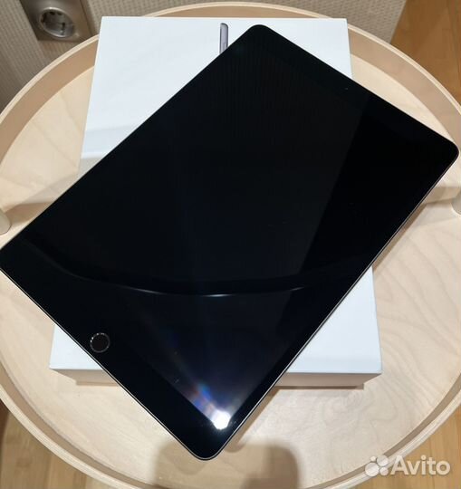 iPad Air 3-го поколения в идеальном состоянии