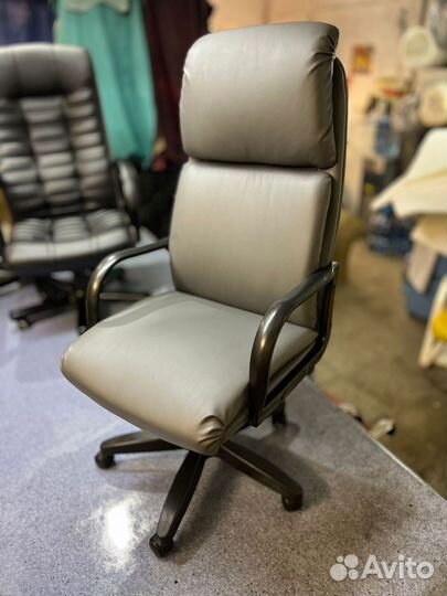 Компьютерное кресло