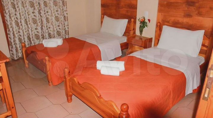 Гостиница, 1000 м²