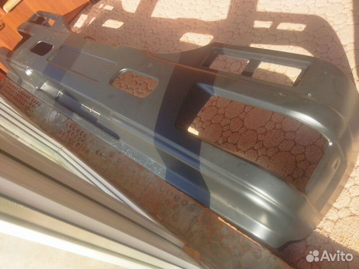 Бампер передний пластиковый на камаз