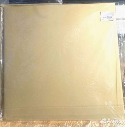 Коробки сюрприз для шаров и подарков 3 цвета 70х70