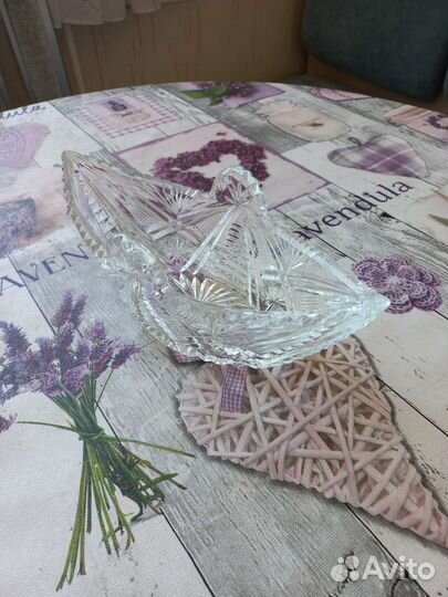 Хрустальная конфетница