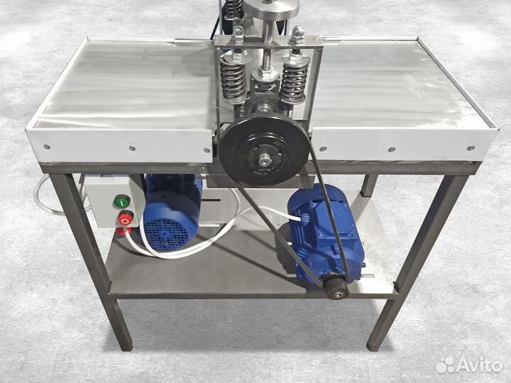 Тестораскаточная машина, тестораскатка для хинкали