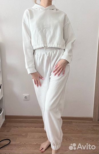 Спортивный костюм женский