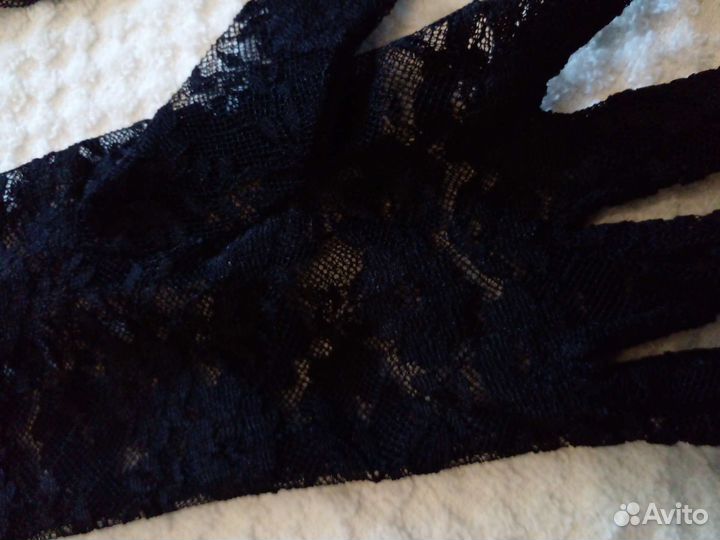 Гипюровые перчатки