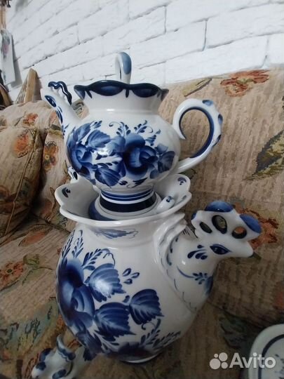 Самовар фарфоровый Гжель