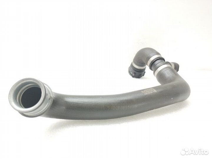 Патрубок системы охлаждения Mercedes-Benz