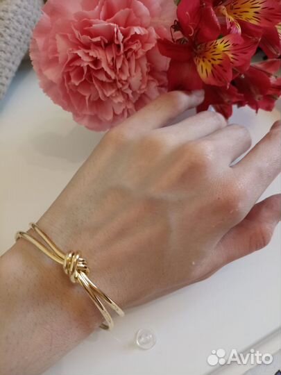 Браслет, серьги в подарок