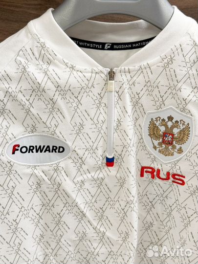 Футболка форвард