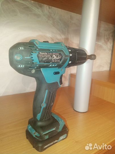 Шуруповерт makita