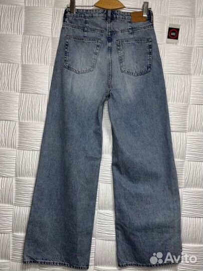 Джинсы weekday