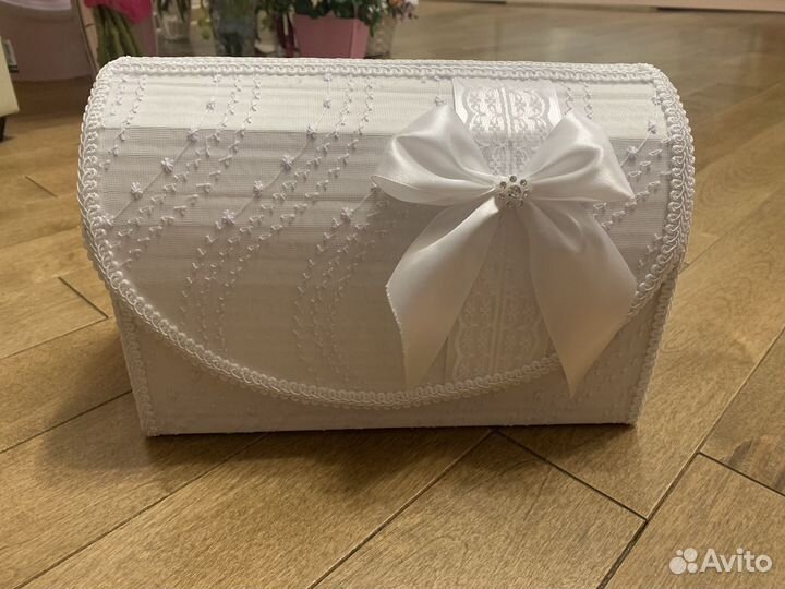 Свадебный сундук для денег