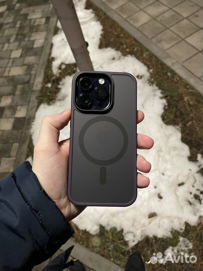 Чехол на iPhone 14