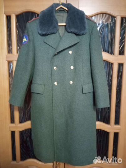 Шинель офицерская, новая. Размер 56,цена 1500