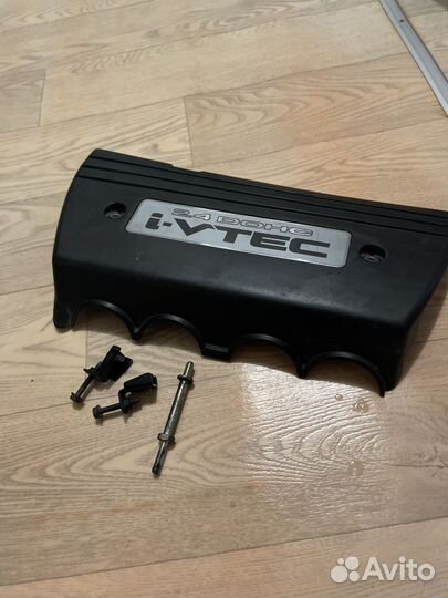 Крепление пластиковой декоративной крышки