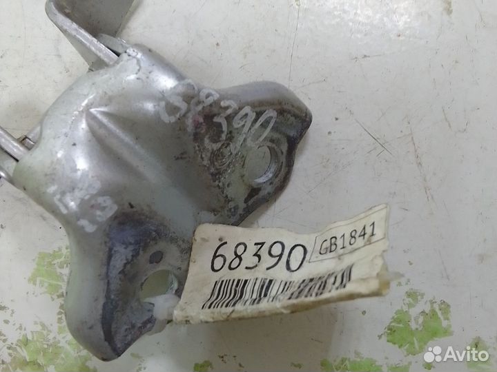 Петля двери верхняя Kia Picanto 2