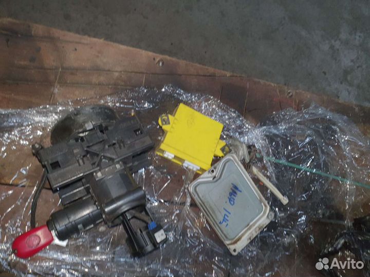 Замок зажигания комплект на альфа Ромео 145