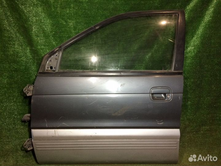 Дверь передняя левая Mitsubishi Chariot N33W N44W