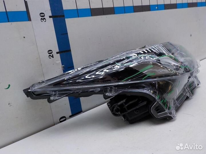 Фара правая Toyota Corolla