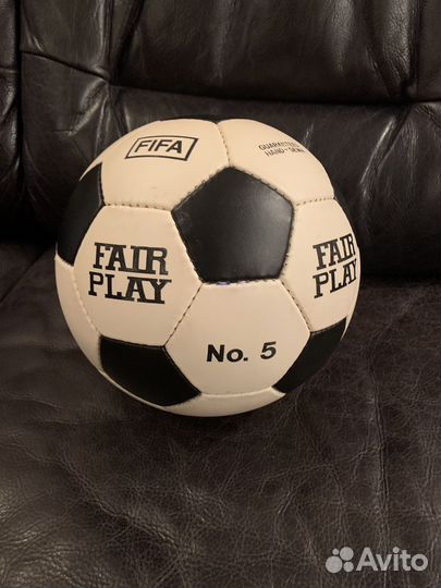 Футбольный мяч fifa fair play