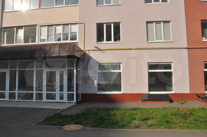 Продаётся торговая площадь 315 м2 на ул. Натальи Л