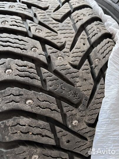 Nokian Tyres Hakkapeliitta 8 SUV 215/60 R17 100T