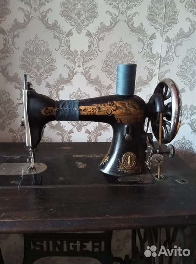 Швейная машина Singer