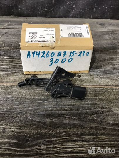 Датчик положения кузова Audi Q7 4M Q8 Touareg