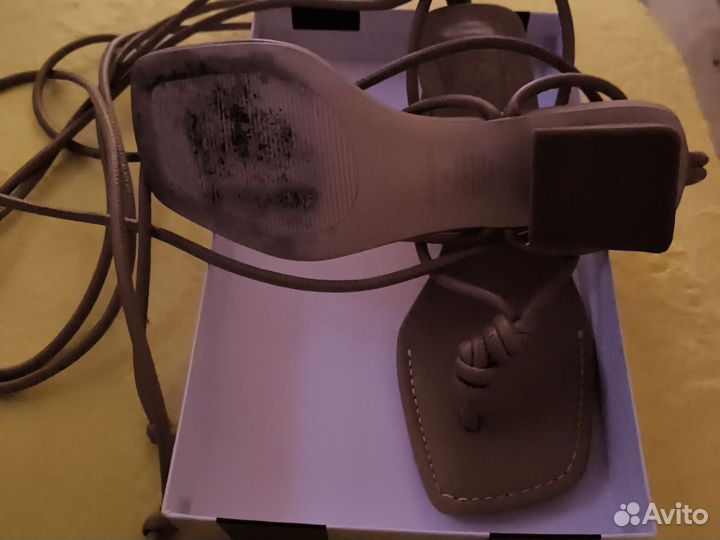 Продам босоножки Манго