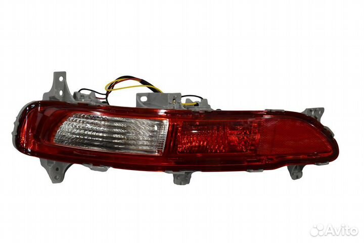 Фонарь правый задний в бампер