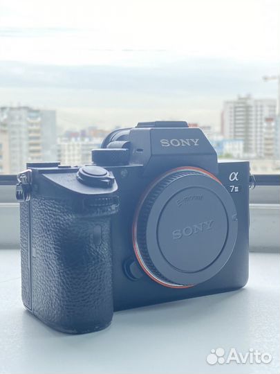 Беззеркальная камера Sony Alpha 7 III (ilce-7M3)