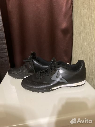 Кроссовки demix черные 39