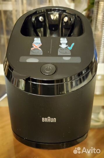 Станция для очистки и зарядки бритвы Braun 8 и 9