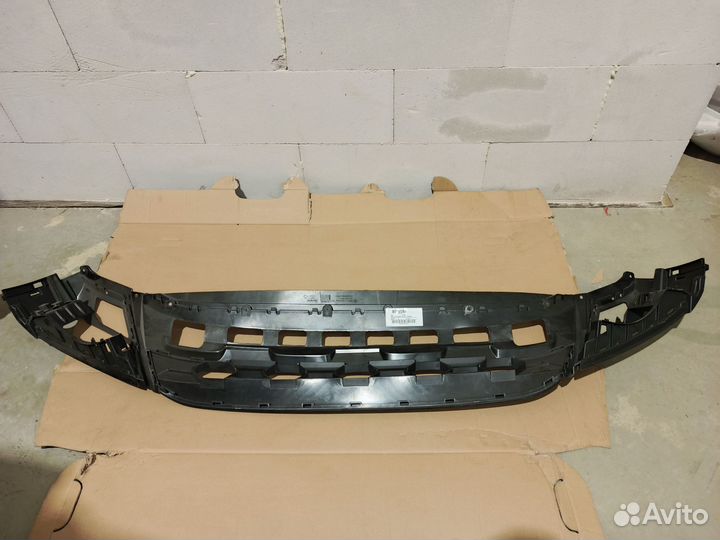 Накладка бампеpа Tiguan 5NA805903G9B9